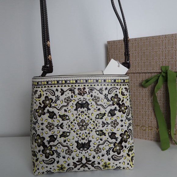 NWT Tory Burch Emerson Small Bucket Bag - Picture 6 of 17